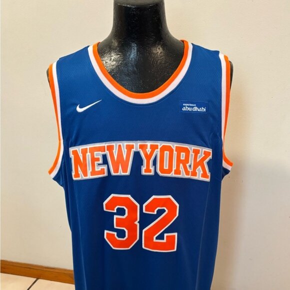 New York Knicks Karl Anthony Towns Jr. ( KAT - BIG BODEGA ) Jersey # 32 , Unisex - Picture 6 of 12